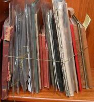 Lot of 32 volumes of Souvenir travel and tourist guides, booklets, picture-books