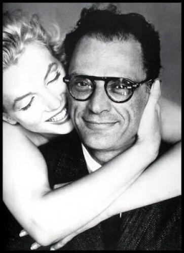 Observations: Photographs by Richard Avedon, Comments by Truman Capote (cover title)