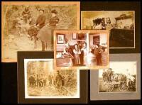 Lot of 21 photographs