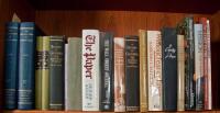 Shelf lot of mostly Americana