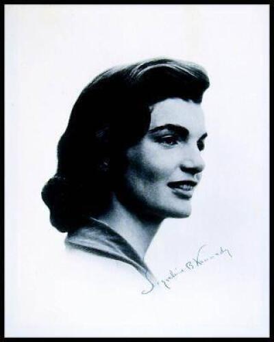 Signed photograph.