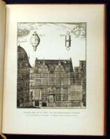 Breitfenster Und Hecke: Ein Bilderbuch Alter Hamburgischer H&auml;user und G&auml;rten
