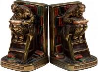 Pair of vintage bookends of scholar by Marion Bronze Co.