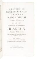 Historiæ ecclesiasticæ gentis Anglorum libri quinque, auctore Sancto & Venerabili Bæda Presbytero Anglo-Saxone, una cum reliquis ejus operibus historicis in unum volumen collectis. Cura et studio Johannis Smith...