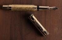 FABER-CASTELL: Graf von Faber-Castell Pen of the Year (2012) Limited Edition Fountain Pen