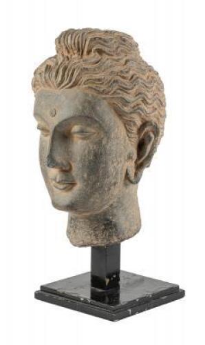 Sculpture of the head of Buddha