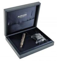 AURORA: Hong Kong Commemoration [Benvenuto Cellini] 18K Gold Limited Edition Fountain Pen