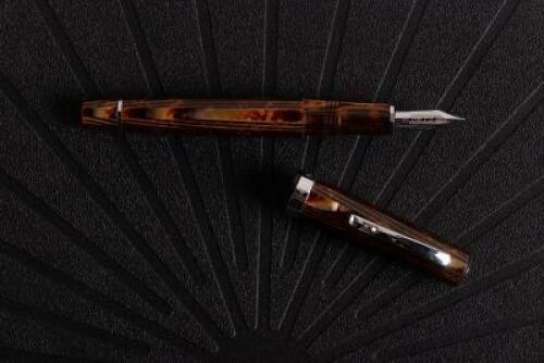 Milord Arco Hi-Tec "Golden Arco" (Tiger's Eye) Fountain Pen