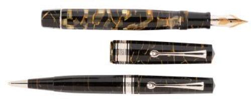 Extra Lucens Black and Gold Fountain Pen and Propelling Pencil Pair of Limited Edition Instruments