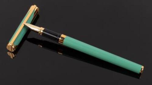 Art Nouveau Chinese Lacquer and Gold-Plated Limited Edition Fountain Pen