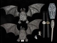 Collectibles - eight items, including some silver items
