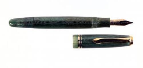 Ladies III Fountain Pen, Green Herringbone Celluloid