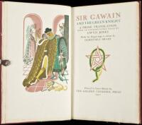 Sir Gawain and the Green Knight. A Prose Translation with an introductory essay by Gwyn Jones