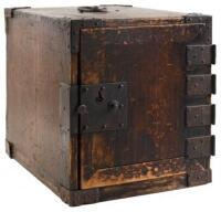 Japanese Tansu Chest