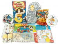 WITHDRAWN Lot of Wonder Woman Collectors' Plates, Cake Pans, Party Favors