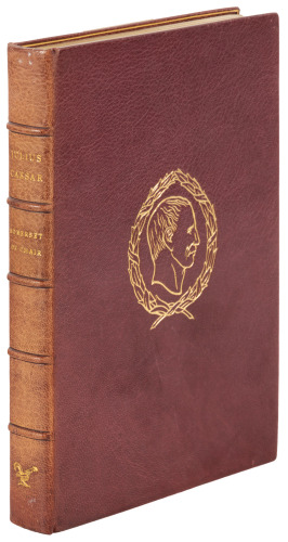 Julius Caesar's Commentaries: A Modern Retelling by Somerset de Chair