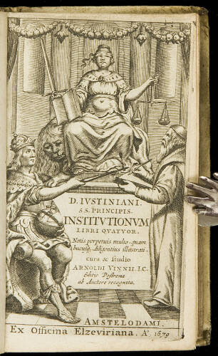 Sacratissimi Principis, Institutionum, sive Elementorum, Libri Quatuor, Notis perpetuis multo, quam hucusque, diligentius illustrati, cura & studio...