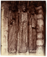 Statues-Colonnes, Saint Loup de Naud, Seine et Marne