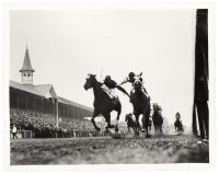 [Don Meade, right on Brokers Tip and Herb Fisher on Head Play fighting it out in 1933 Kentucky Derby]