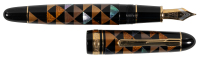 PLATINUM: Izumo Urokomon Raden Maki-e Fountain Pen