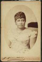 Cabinet card portrait of Queen Liliuokalani