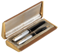 PARKER 51: Black Vacumatic Fountain Pen and Propelling Pencil Set, Pinstriped Sterling Silver Caps, Blue Diamond Clips * 2nd Year
