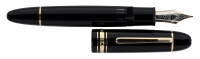 MONTBLANC: Meisterstuck 149 Black Fountain Pen
