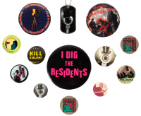 Lot of 13 badges