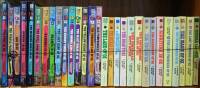 Lot of 29 Oz books published by Del Rey/Ballantine
